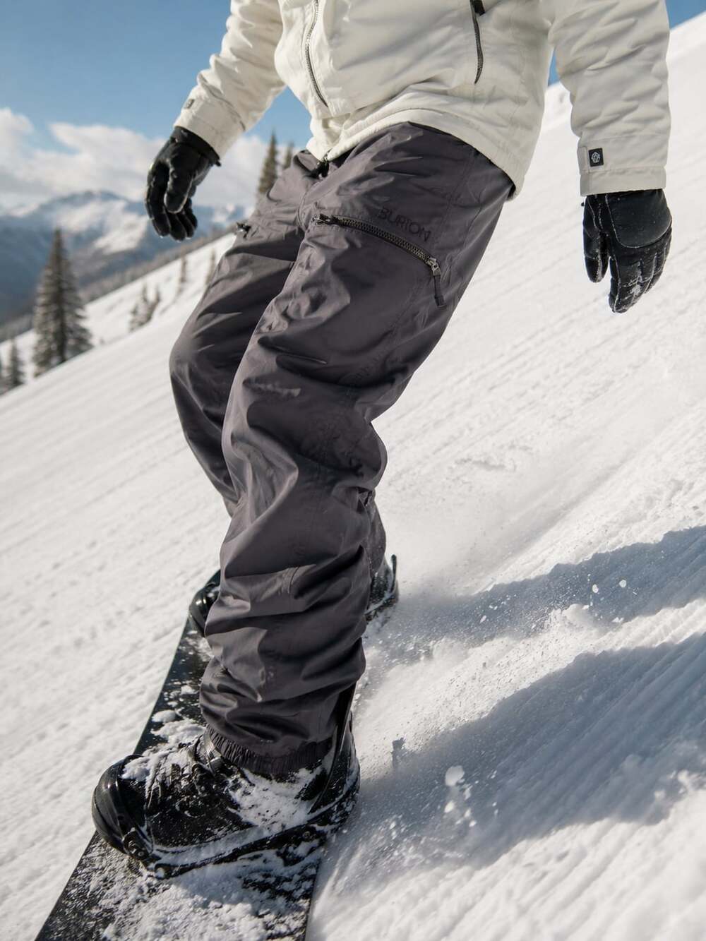 Burton Women's Black Snowboard Ski Pants Cargo Zip Pockets